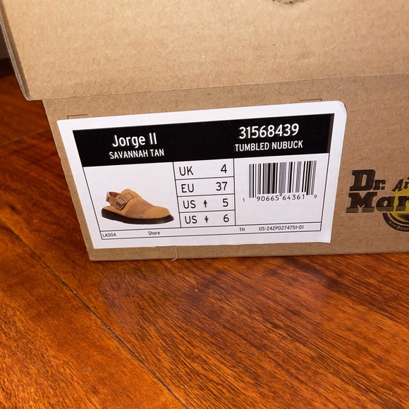 NEW Dr. Martens Jorge ii Clogs/ Size 6 - Picture 4 of 4